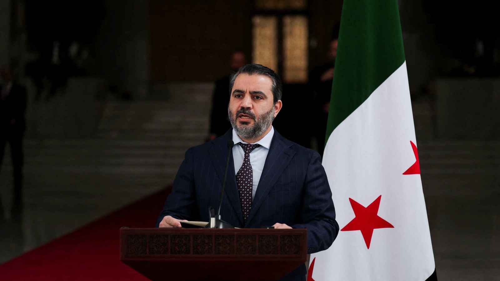 الشيباني يدعو إلى رفع العقوبات الأمريكية عن سوريا