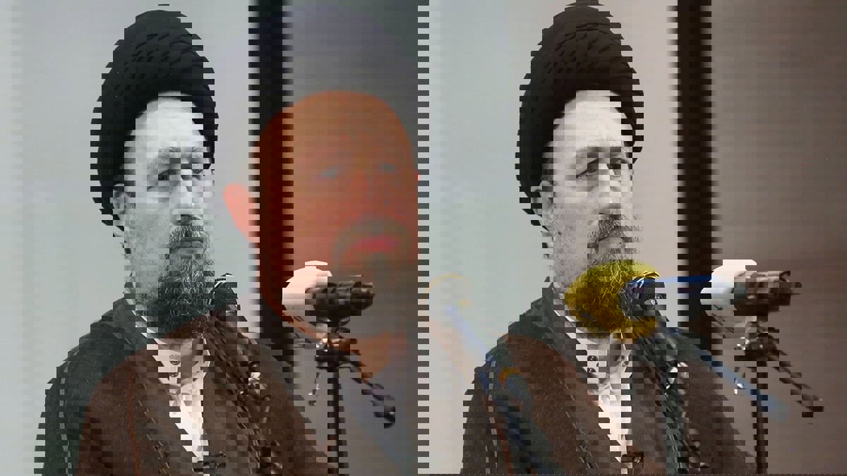 حفيد الخميني يدعو لحوار إيراني لحل الأزمة