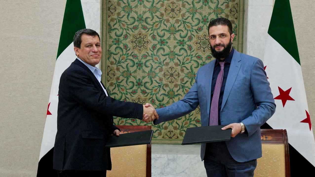 مظلوم عبدي: اتفاق مبدئي لدمج قوات سوريا الديمقراطية ضمن وزارة الدفاع