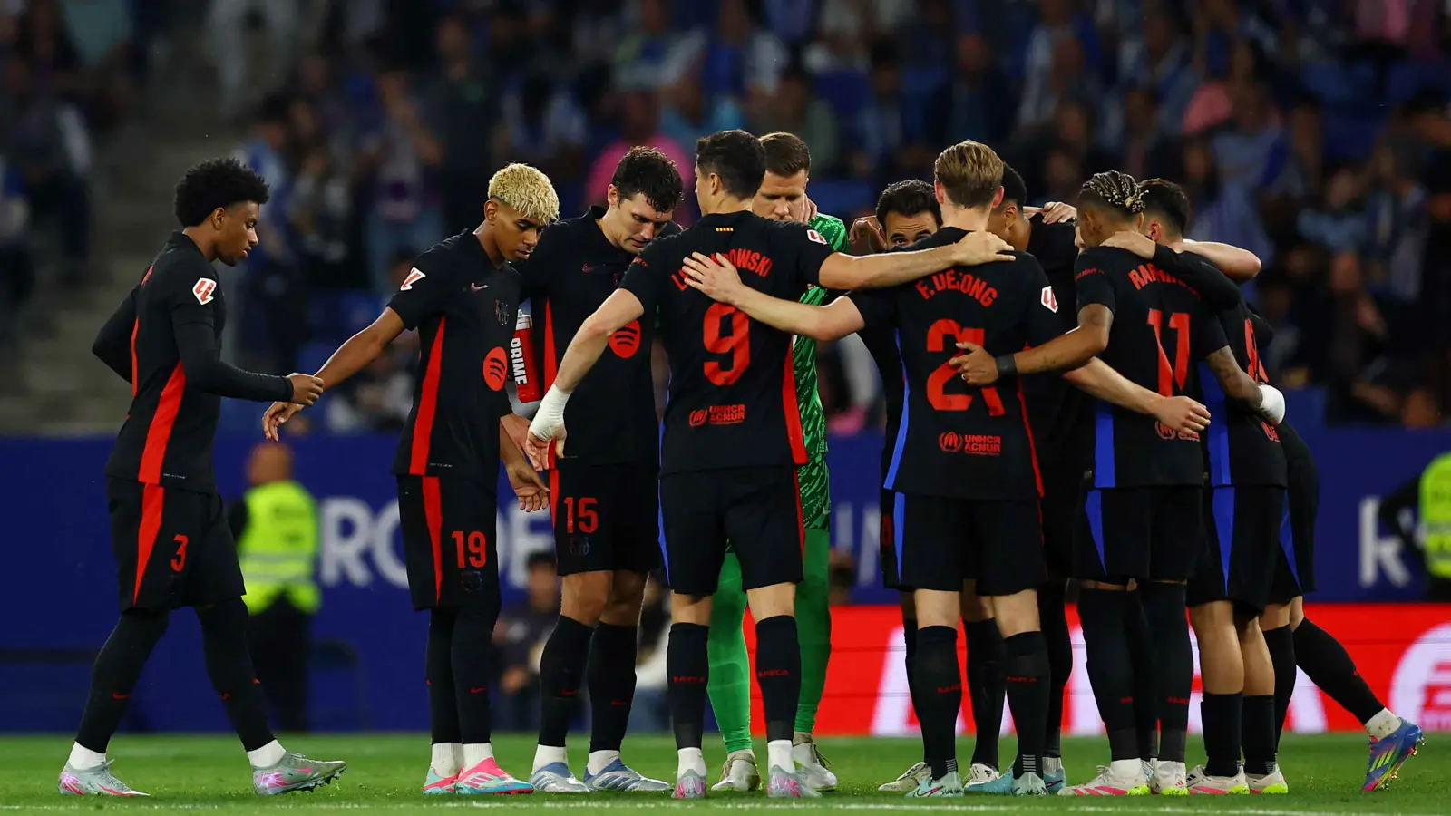 اكتساح تاريخي.. كيف بعثر أطفال برشلونة "غلاتيكوس" ريال مدريد؟