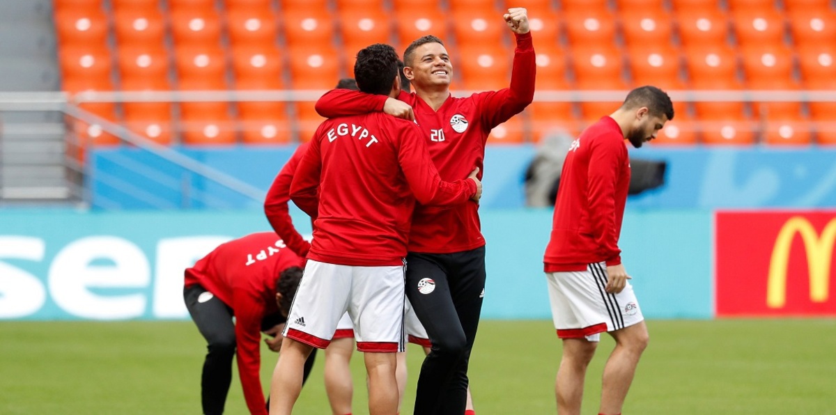 كأس العالم.. عقوبات رادعة ضد سعد سمير مدافع المنتخب المصري بعد حركة غير أخلاقية