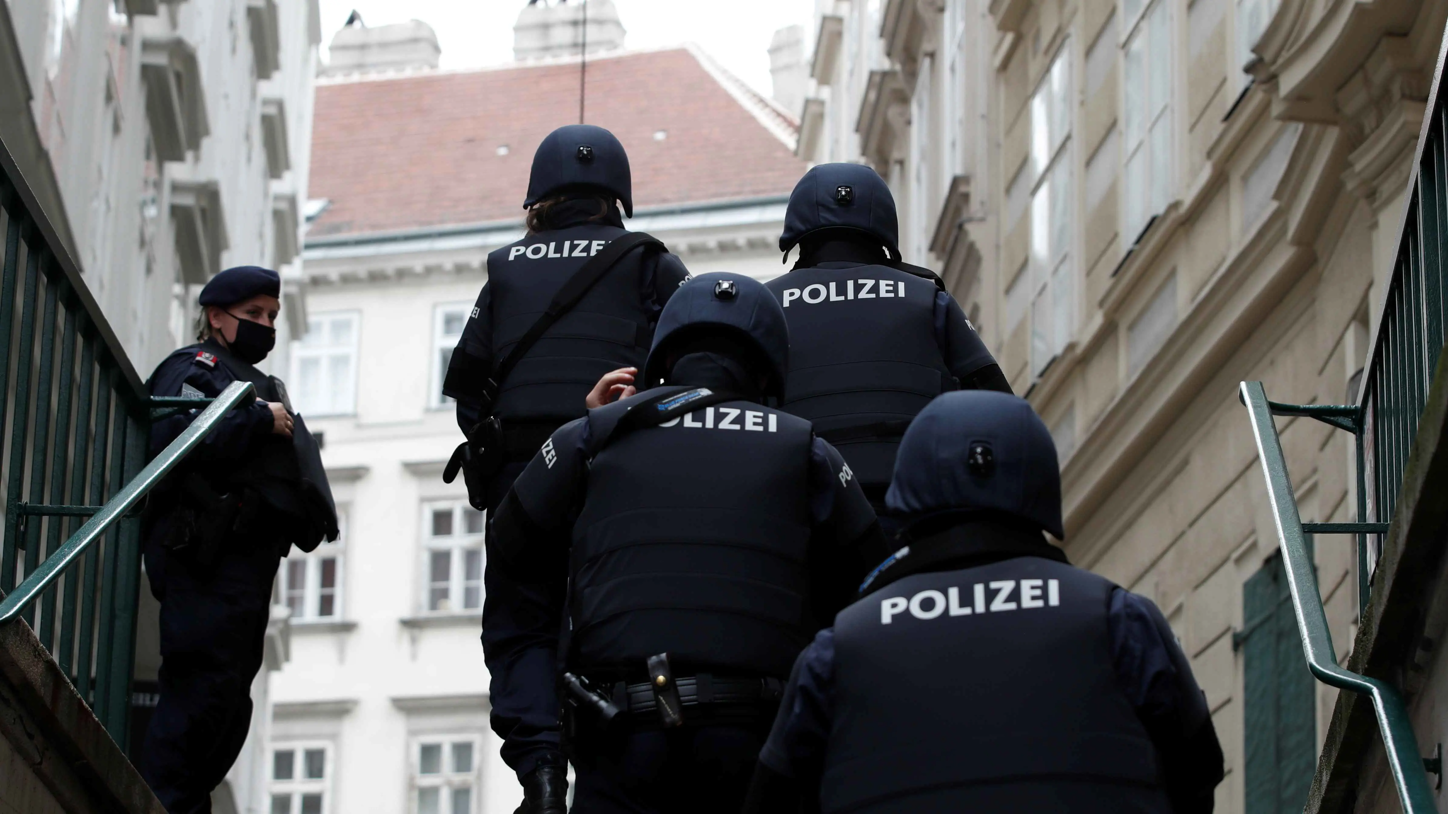 قتيل وجرحى في عملية طعن بالنمسا