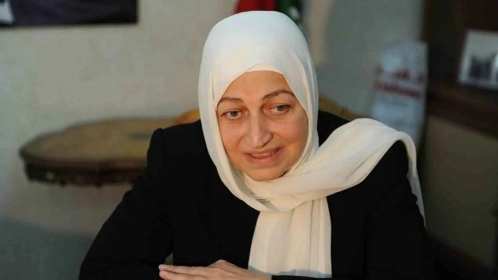 أول زعيمة سنية.. بهية الحريري تتحضر لقيادة "المستقبل"