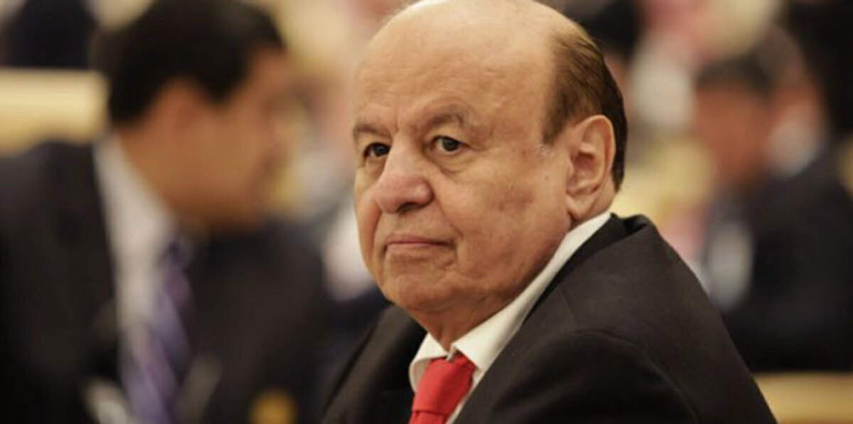 كواليس اجتماع الرئاسة اليمنية.. هادي يحتد على الأحمر بشأن المجلس الانتقالي الجنوبي