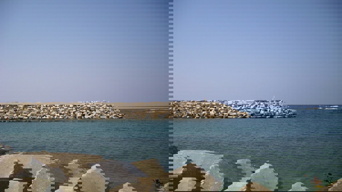 رويترز: ليبيا تحلم بميناء عملاق في شرق البلاد الذي يحمل عبق التاريخ‎