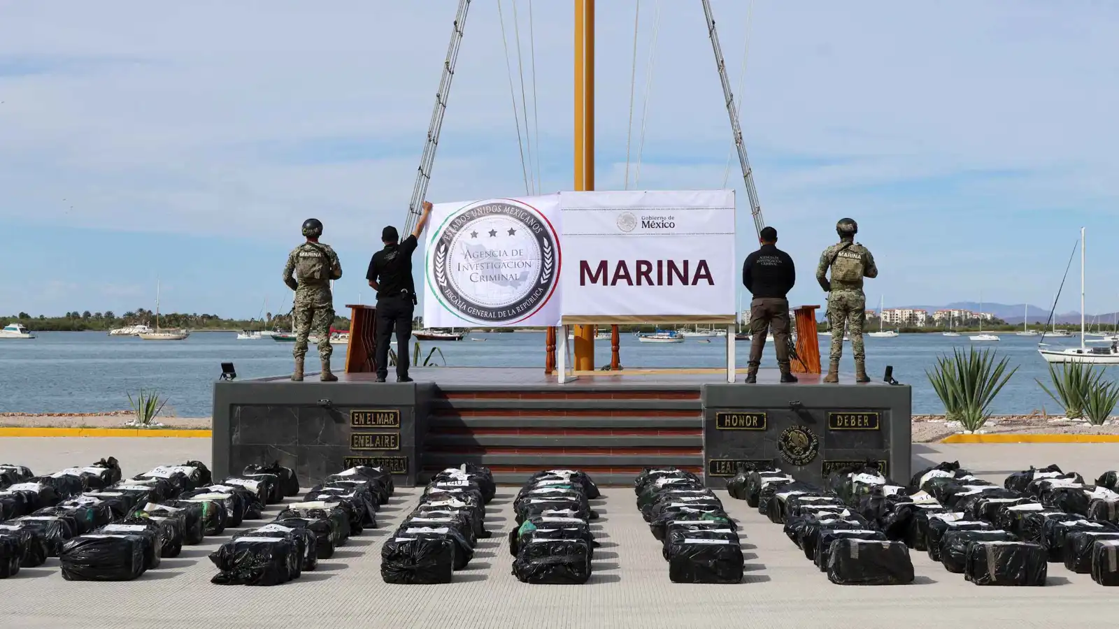 بعملية "منسقة".. السلطات الأمريكية والمكسيكية تضبط أطنانا من المخدرات