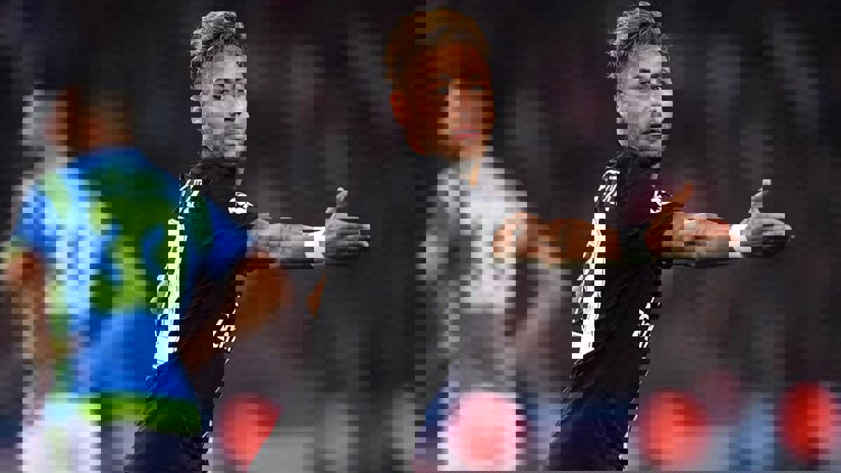 تقرير: قمة ليفربول وافتتاح الدوري الفرنسي يحسمان "العملية نيمار" بين برشلونة وباريس سان جيرمان