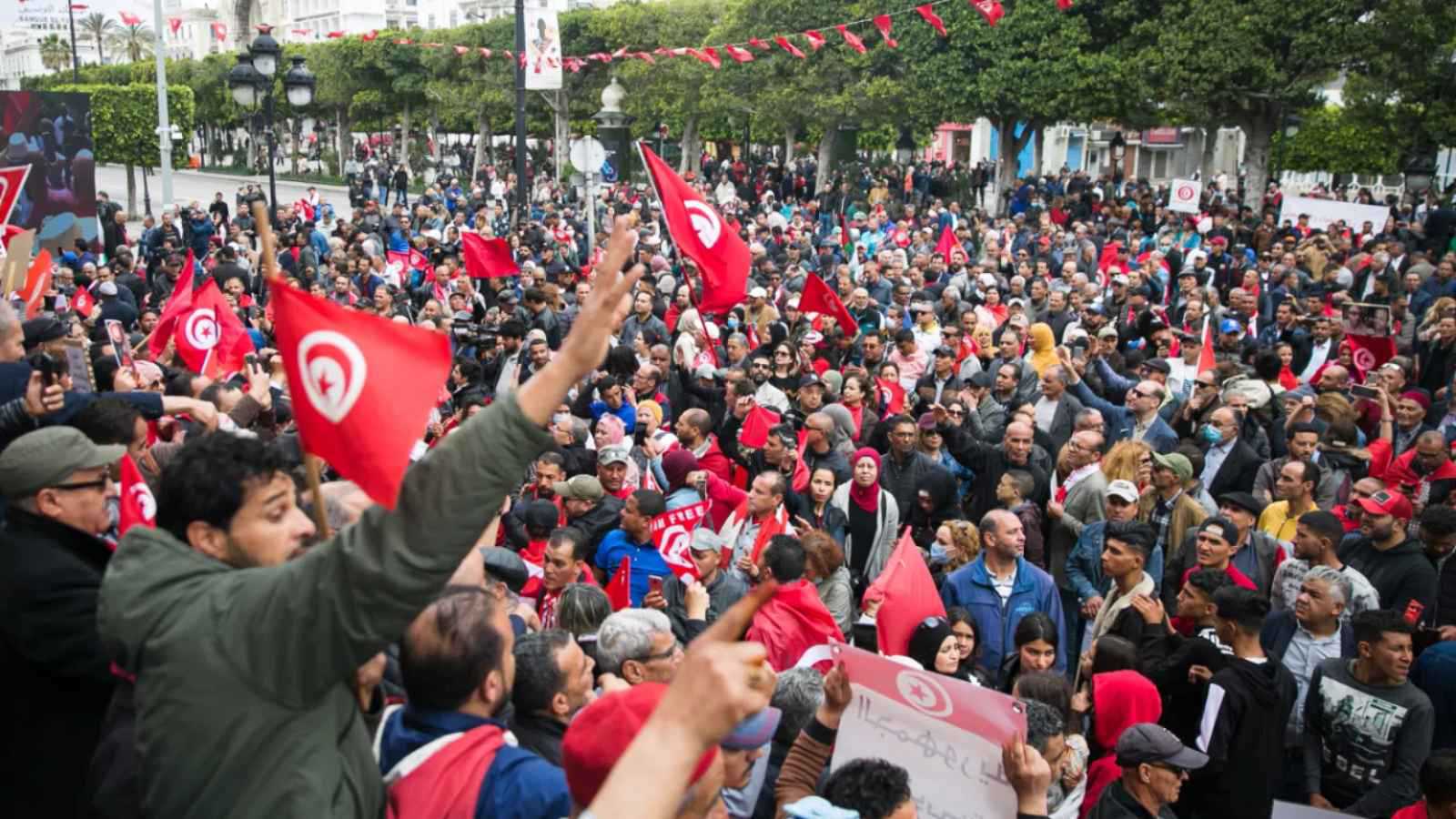 اتحاد الشغل التونسي والسلطة.. من "القطيعة الصامتة" إلى المواجهة المباشرة