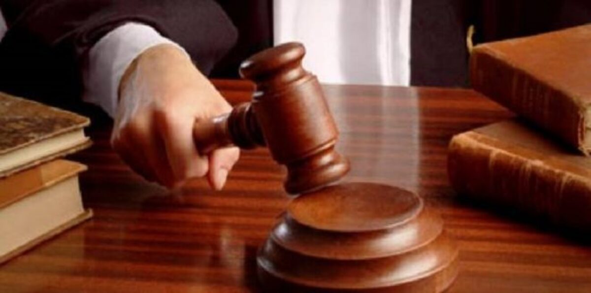 السعودية تبدأ محاكمة نجل داعية اعترض على سجن والده