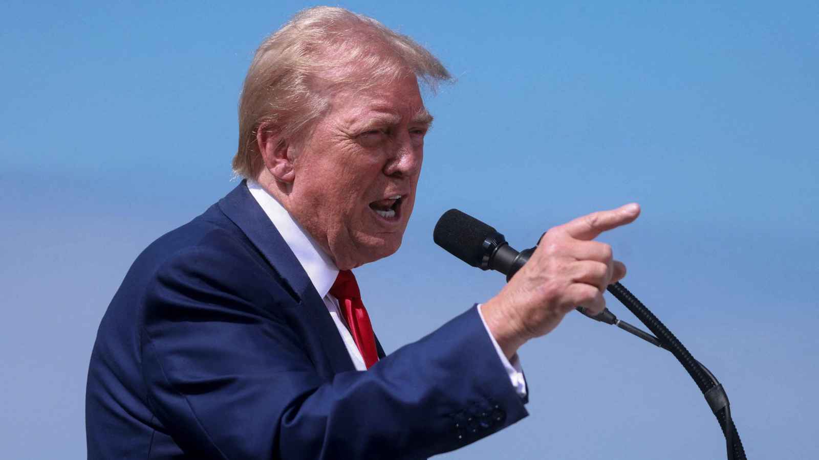 "الغارديان": العالم يستعد لعودة ترامب على أمل الأفضل وتجنب الأسوأ