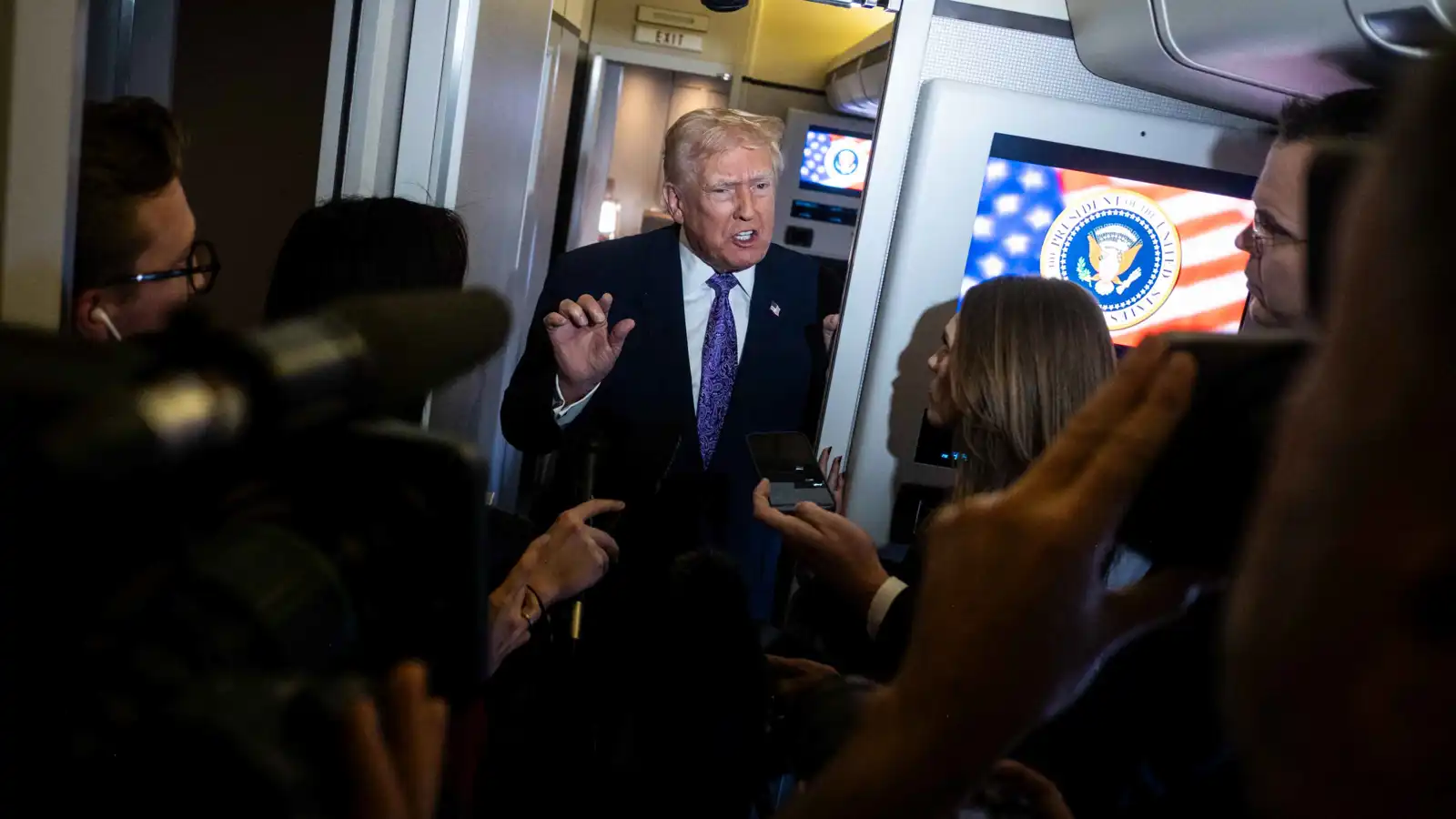 "حوار جيد".. وصفة ترامب لإسرائيل للتعاطي مع سوريا