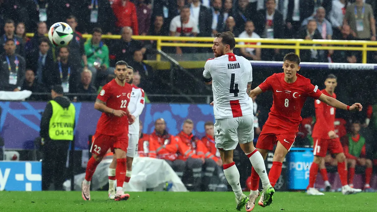 أردا غولر يحطم رقما قياسيا لكريستيانو رونالدو