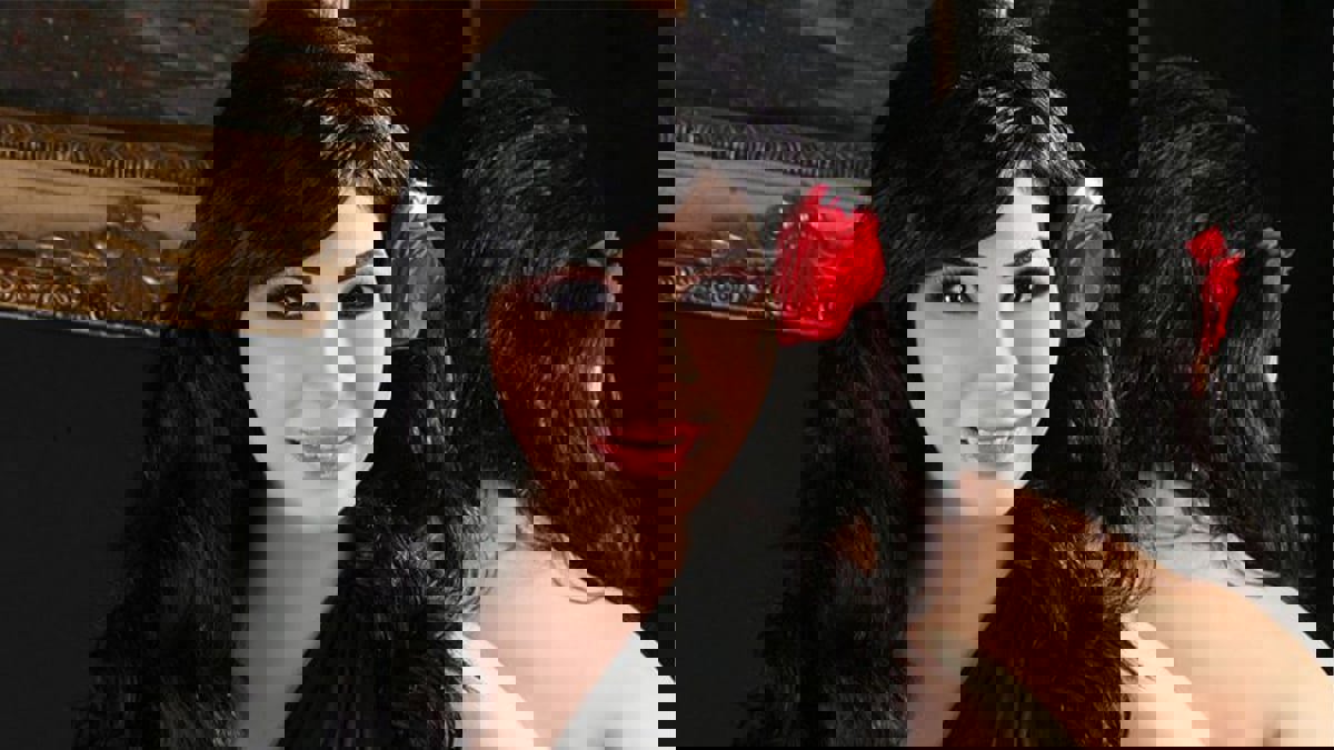 بعد أزمتها في جنازة سمير صبري.. إيقاف غادة إبراهيم عن العمل وتحويلها للتحقيق