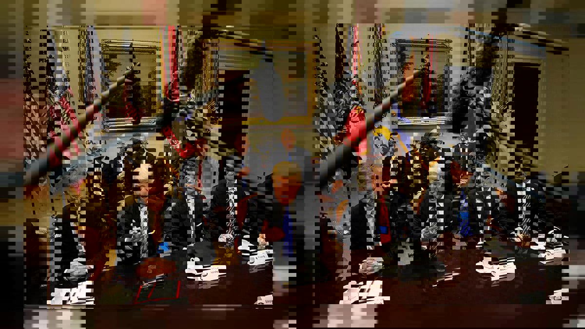 مفجّر فضيحة ووترغيت في كتابه الجديد: ترامب عارض مستشاريه وأصر على تصفية قاسم سليماني