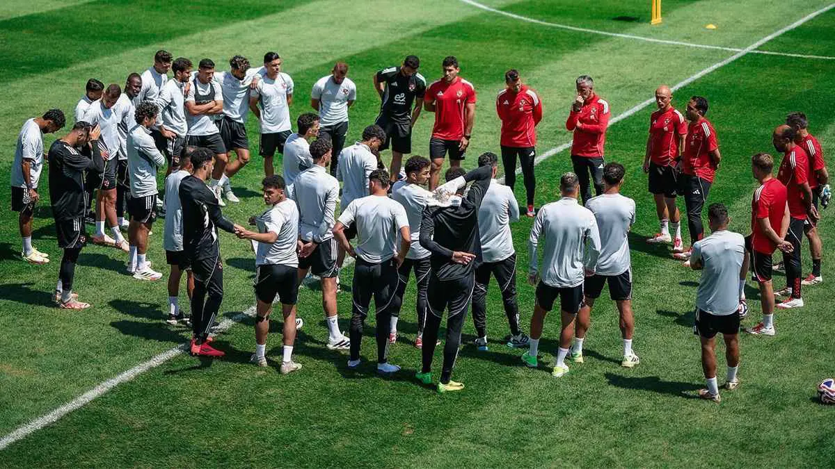 نجم الأهلي المصري يتلقى "أكبر عرض" في تاريخ الدوري الليبي