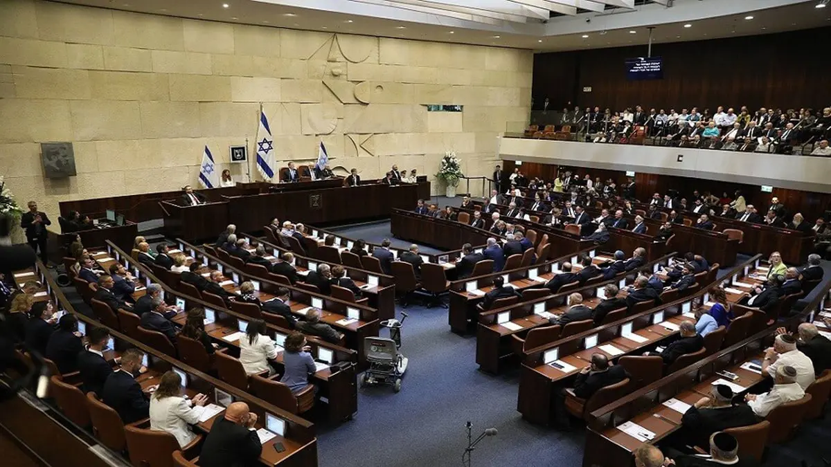 كيف تبدو مواقف الأحزاب الإسرائيلية قبل 100 يوم من انتخابات الكنيست؟