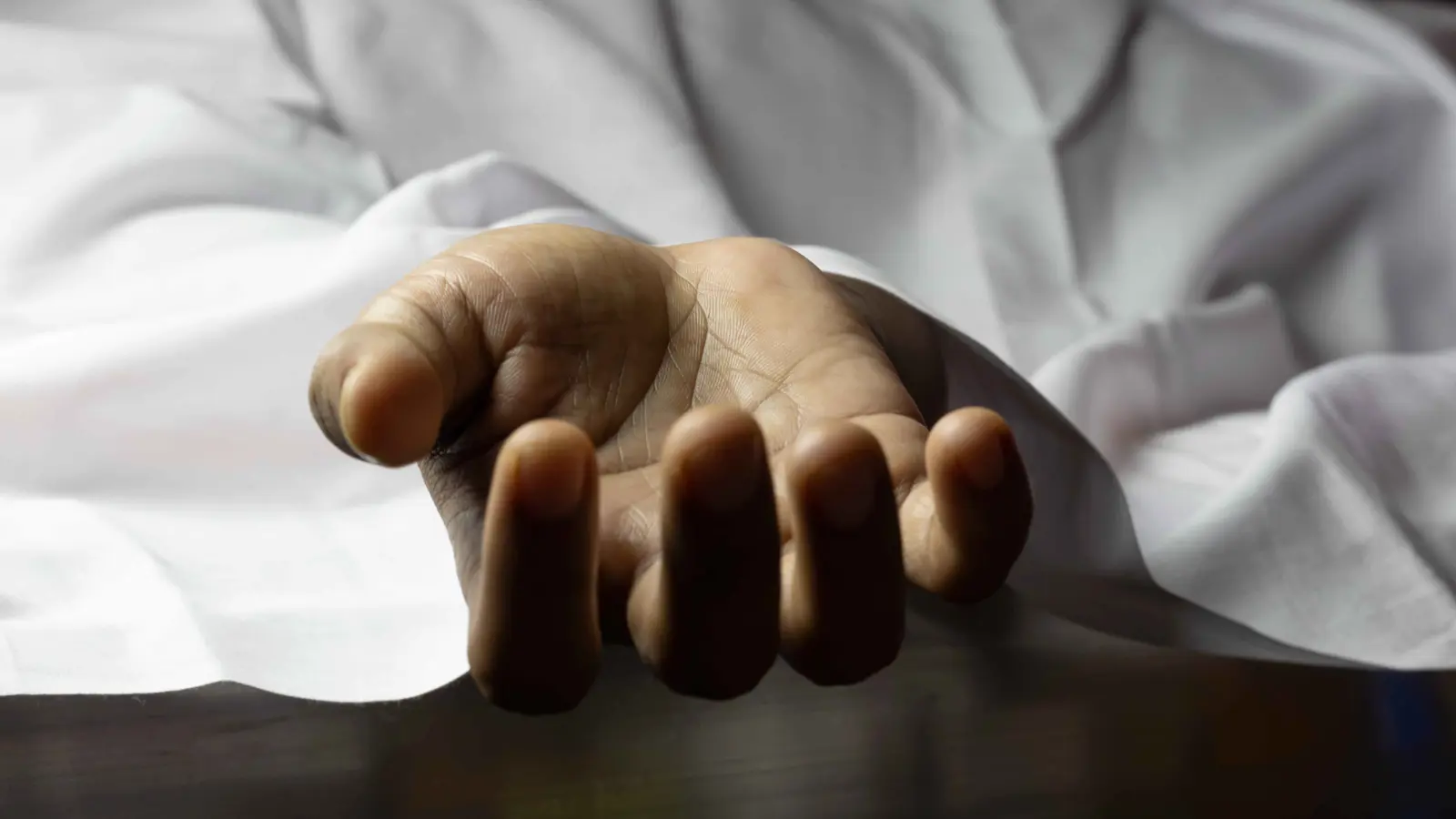 زيارة لطبيب الأسنان تودي بحياة عريس مصري (صور)