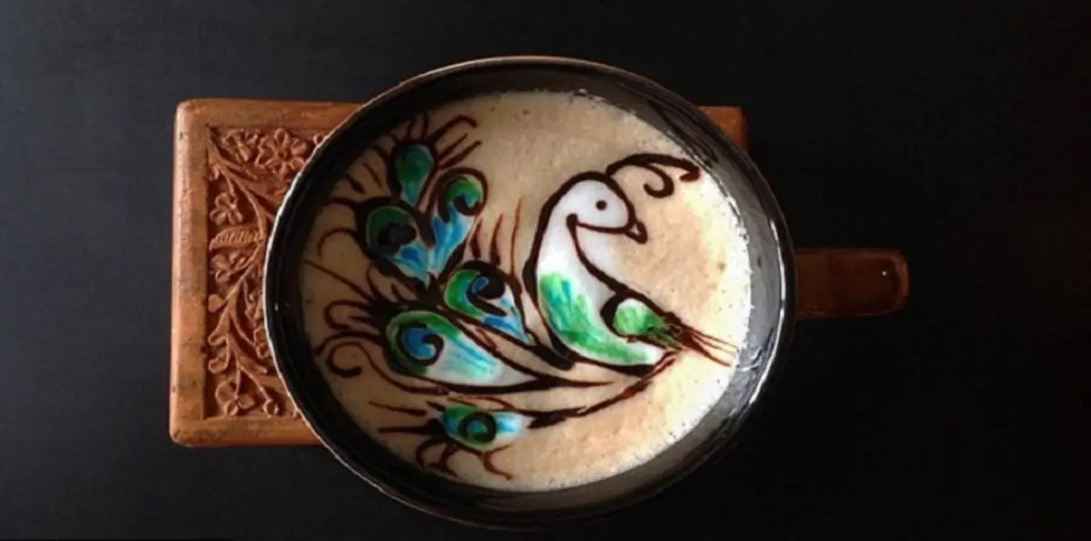 بالصور.. القهوة الصباحية تتحول إلى لوحات فنية في منتهى الجمال