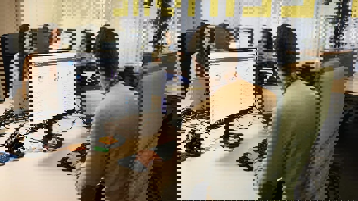 "ساعات العمل" تشهد تقلصا في 3 سنوات