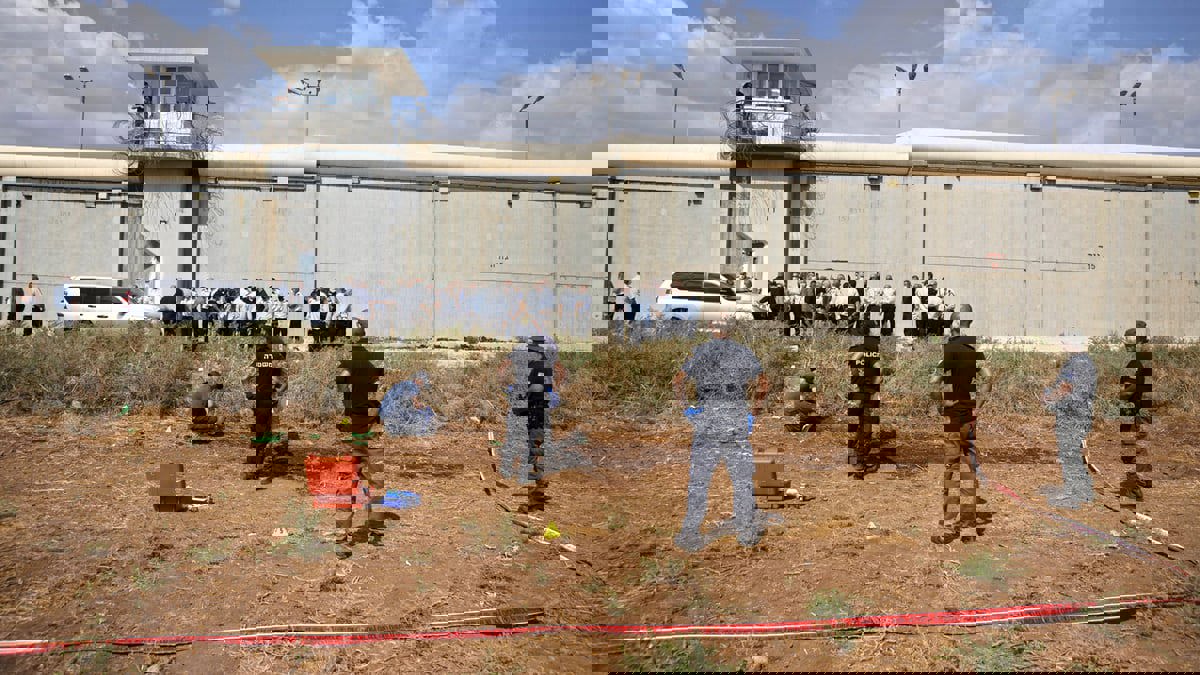 "واللا": تقرير استخباراتي حذر من "خلل أمني" بسجن جلبوع قبل فرار الأسرى بأشهر