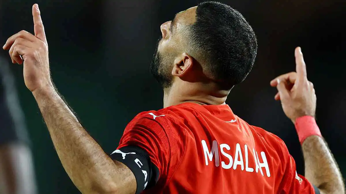 محمد صلاح يعيد تصريحاته الجدلية: لسنا المرشح الأقوى للتتويج