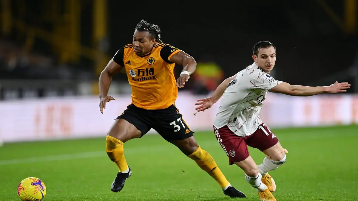 نزاع طريف بين أداما تراوري ونيتو حول بطانية (فيديو)