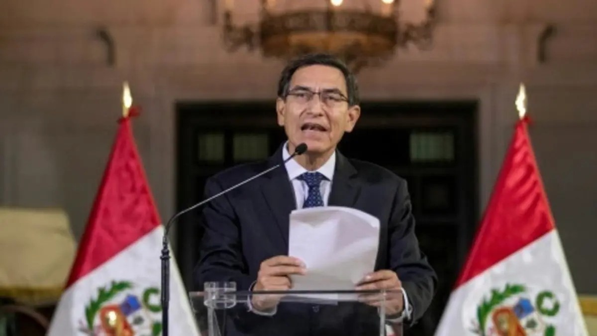 رئيس بيرو يحل الكونغرس ويدعو لانتخابات تشريعية مبكرة