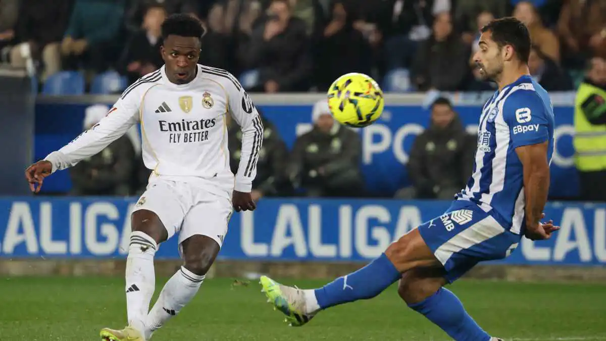 تقييم كارثي لحكم مباراة ريال مدريد وألافيس