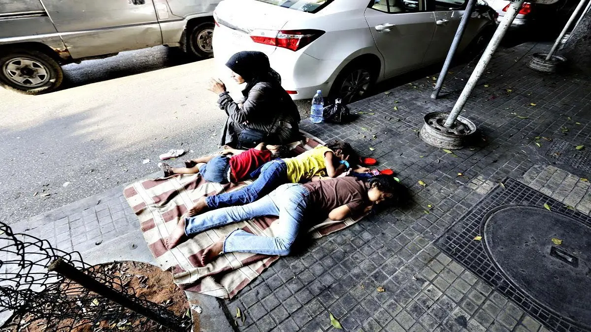 "تسول الإغراء" ظاهرة لافتة في شوارع مصر (صور)