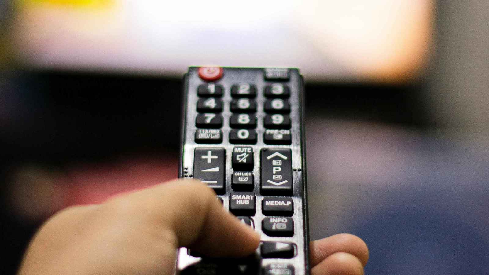 العراق.. إيقاف برنامج تلفزيوني بسبب "الآداب العامة"