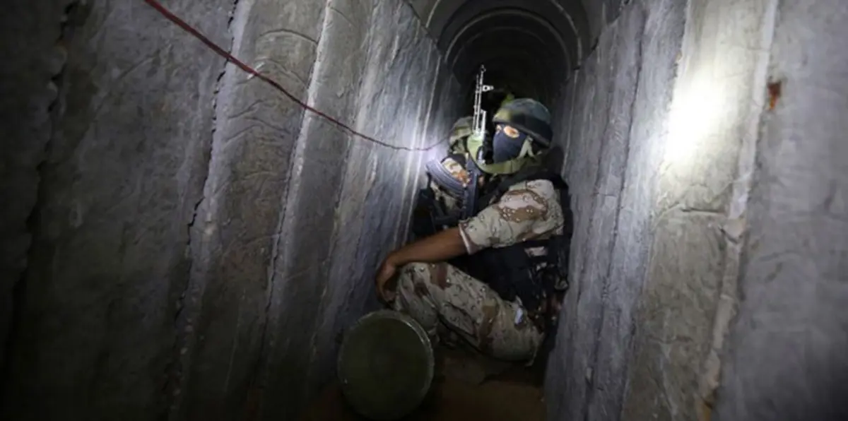 "القسام" تعلن فقدان عدد من عناصرها بانهيار نفق شمال غزة