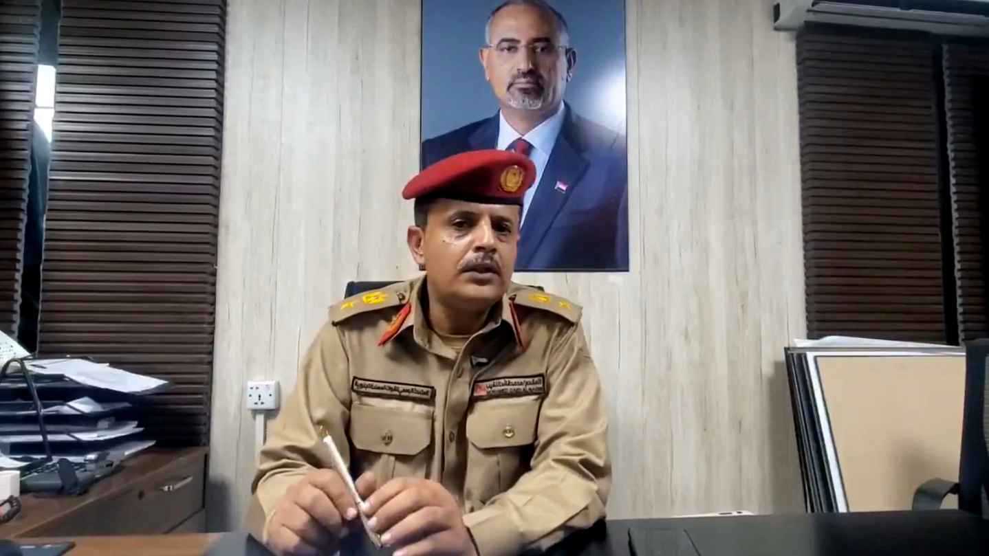 النقيب يكشف حقيقة تخلي القوات الجنوبية عن قصر سيئون‎ (فيديو)