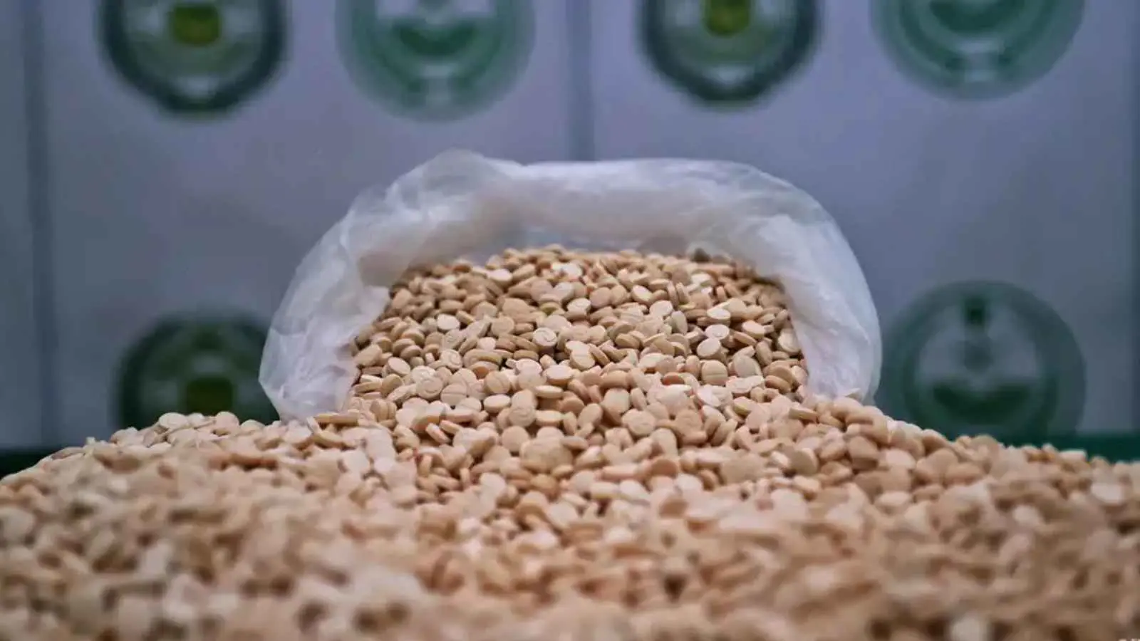 كيف خططت إيران لنقل مصانع المخدرات من سوريا إلى اليمن؟