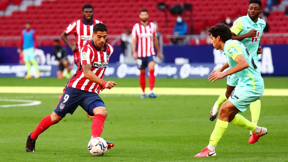 سجل هدفين وصنع هدفًا.. أرقام مميزة للويس سواريز مع أتلتيكو مدريد