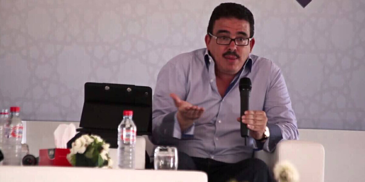 بتهمة التورط في اعتداءات جنسية.. تمديد احتجاز مدير نشر صحيفة "أخبار اليوم" المغربية