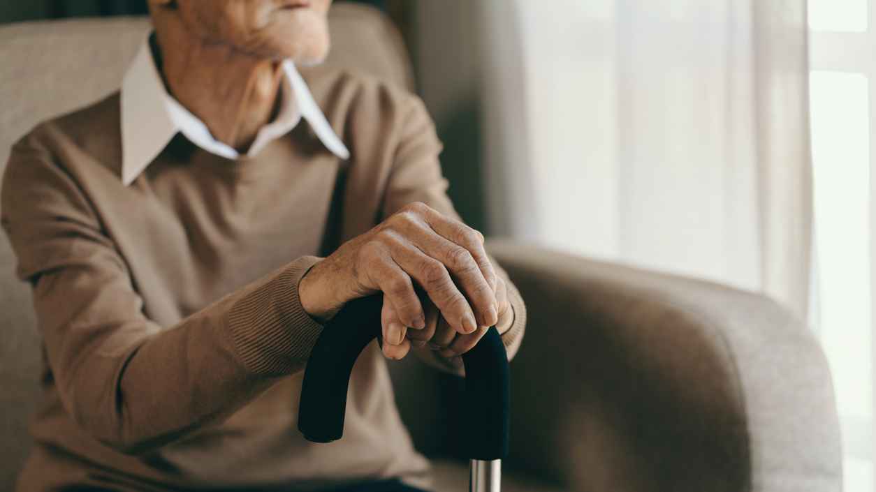 كيف يؤثر مرض باركنسون في كبار السن عاطفيا؟