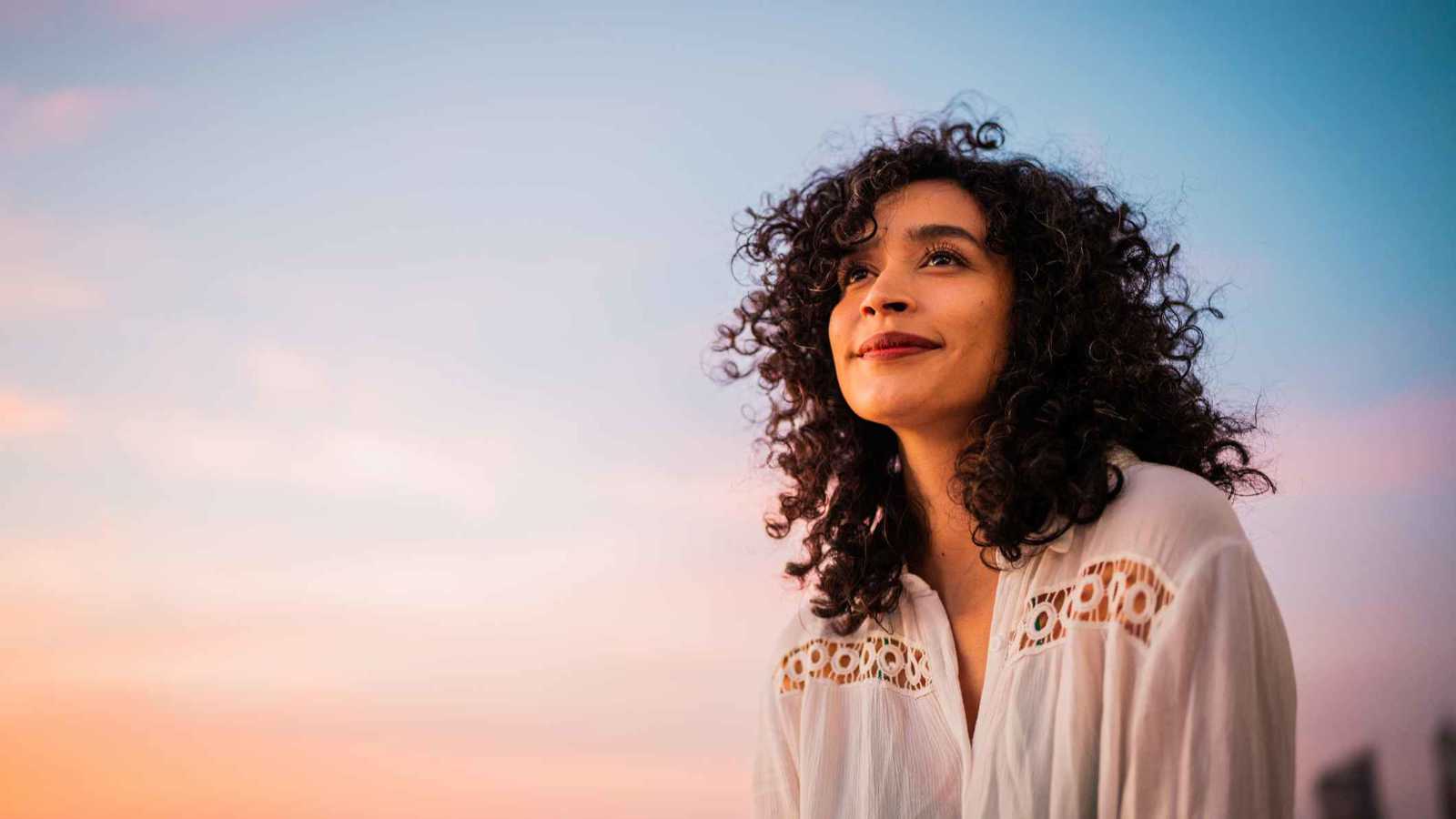 5 عادات يومية لتعزيز السعادة الحقيقية والرضا النفسي