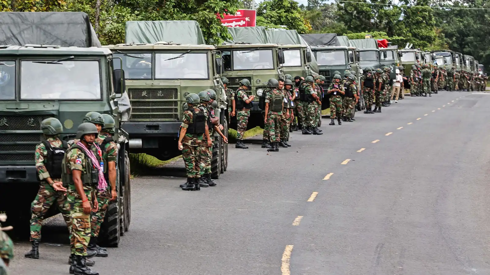 كمبوديا تعلن إصابة جنديين إثر انفجار على الحدود مع تايلاند