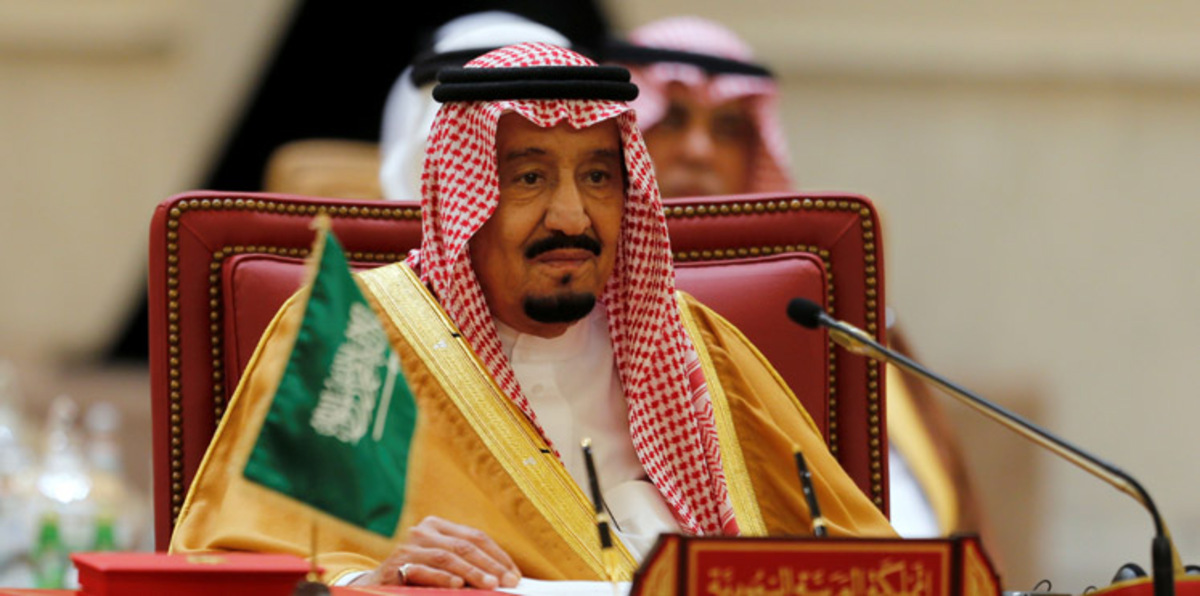 الملك سلمان يصل الكويت قادمًا من البحرين في ختام جولته الخليجية