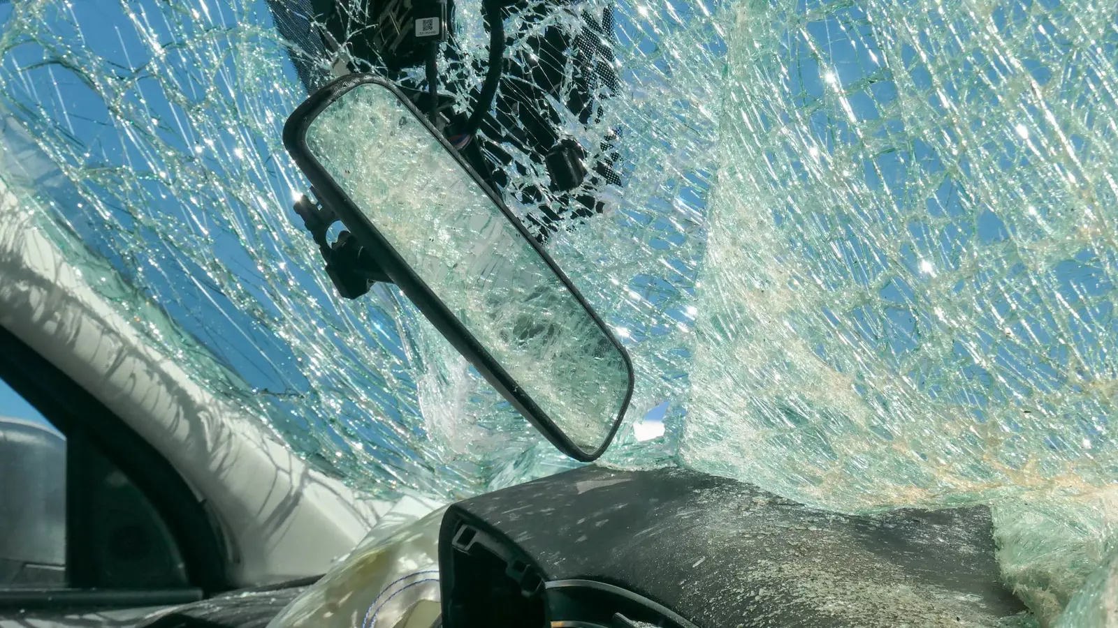 كارثة المنوفية.. ارتفاع حصيلة الحادث في مصر إلى 19 قتيلا