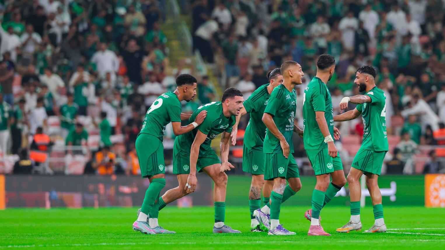 الأهلي ينتزع تعادلا دراماتيكيا أمام الهلال في كلاسيكو الدوري السعودي (فيديو)