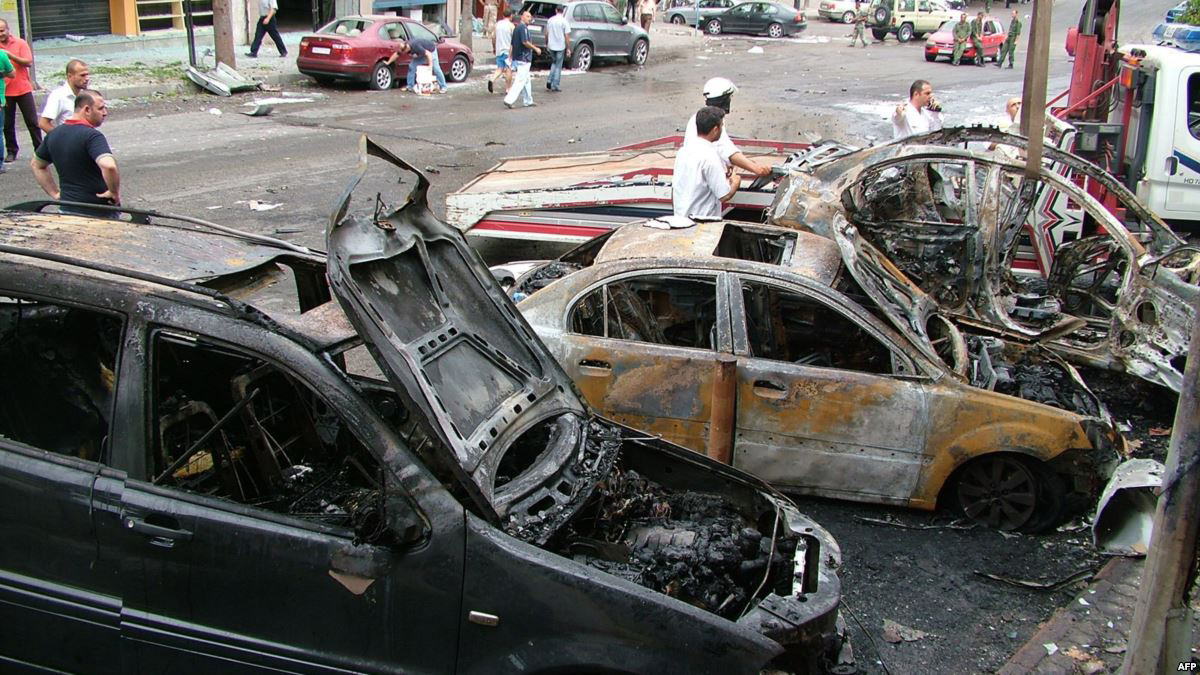 قتيل وأربعة جرحى إثر انفجار سيارة مفخخة في اللاذقية غرب سوريا (فيديو)