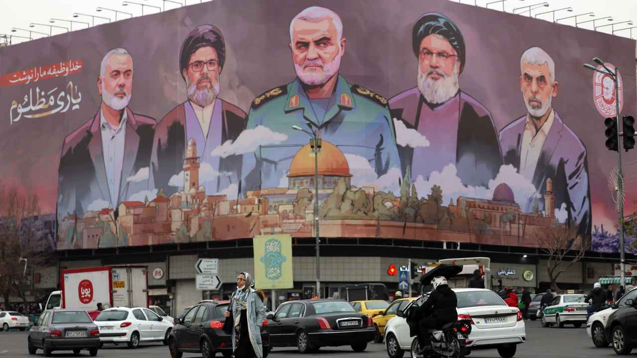 من الخارج.. وزير يكشف تعرض إيران لهجمات سيبرانية واسعة