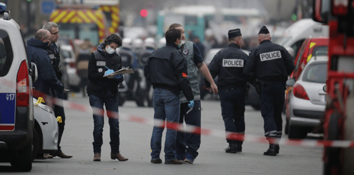 رجل من الجبل الأسود يعترف بتهريب أسلحة لباريس قبل هجمات لمتشددين