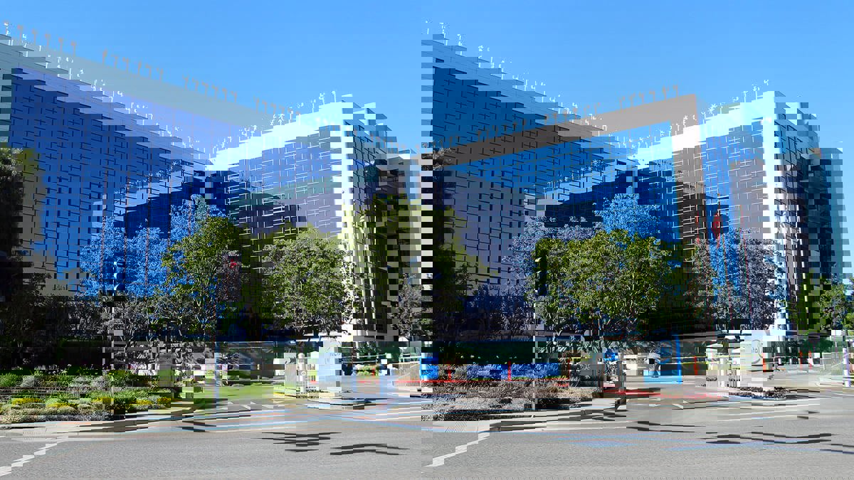 "إنتل" تستثمر 19 مليار دولار لبناء مصنع رقائق جديد في ألمانيا