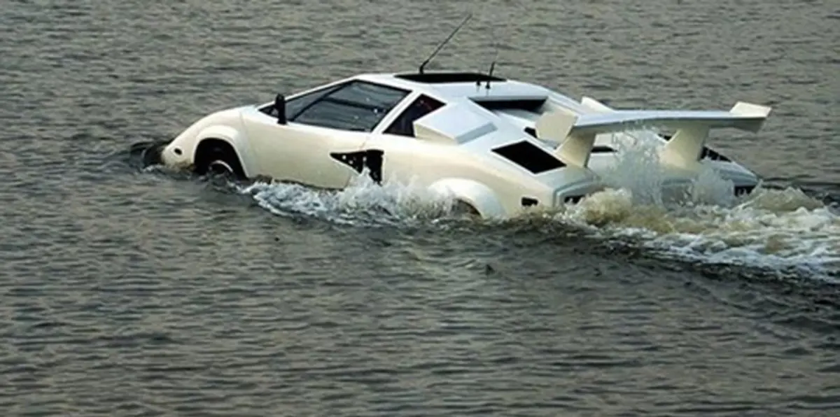 دبي تطلق أول سيارة إسعاف برمائية في الشرق الأوسط