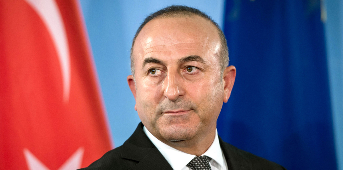 جاويش أوغلو يصل مسقط في زيارة رسمية