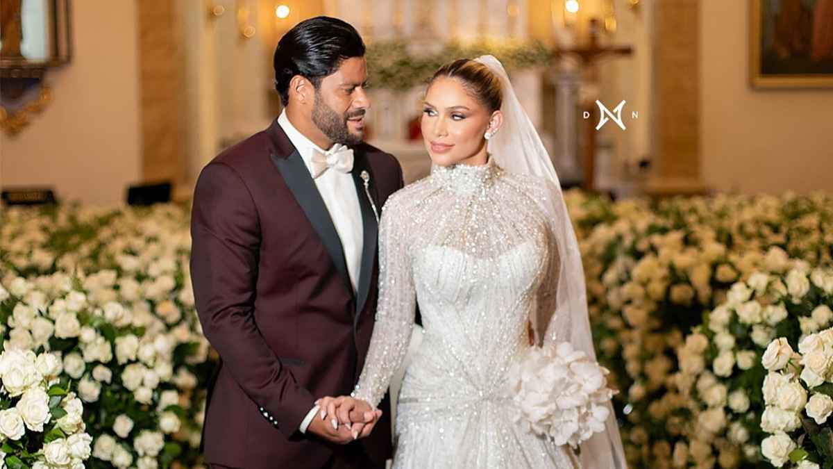 نجم البرازيل يحتفل بزواجه من ابنة أخت زوجته السابقة (صور)