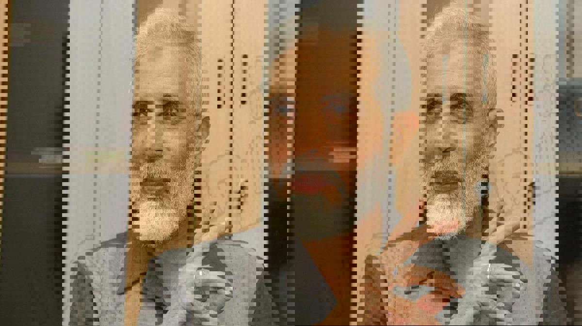 محمود عزت مرشدا مؤقتا للإخوان بعد اعتقال بديع