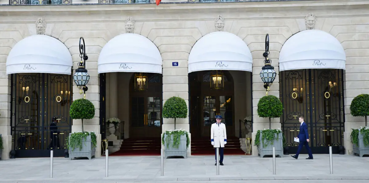 سرقة مجوهرات بالملايين في سطو مسلح على فندق "ريتز باريس"
